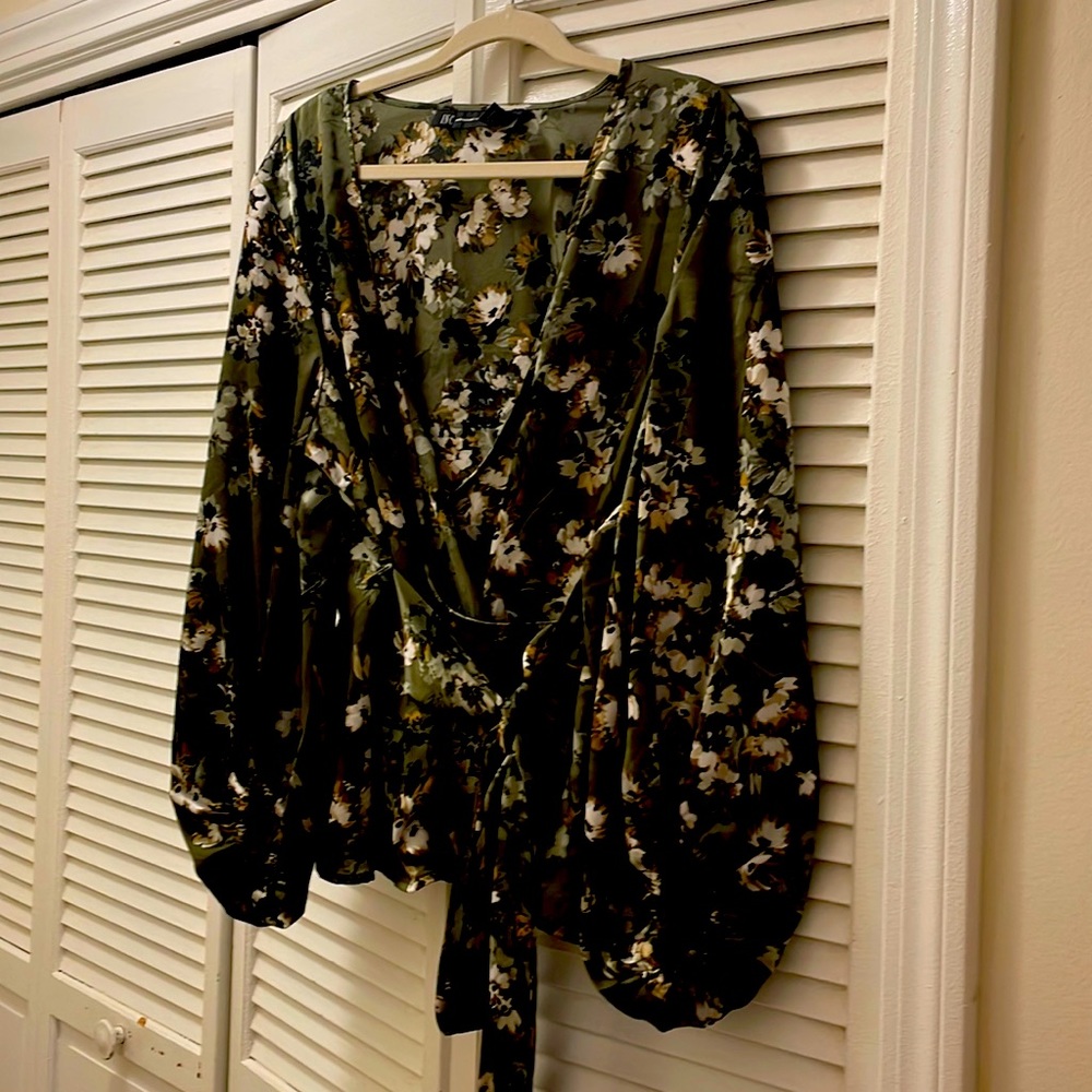 Women blouse